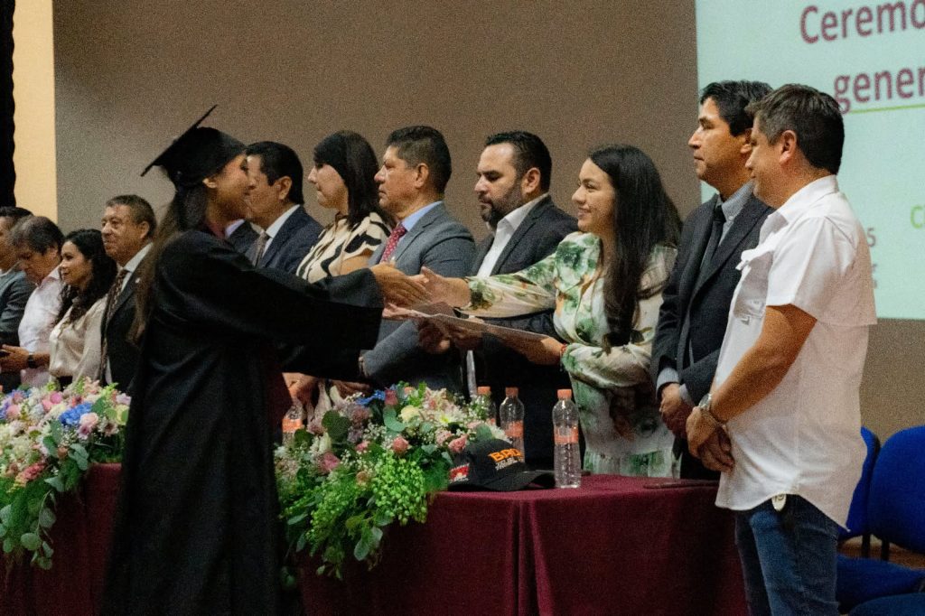 ¡Felicidades, generación 2022–2025!
