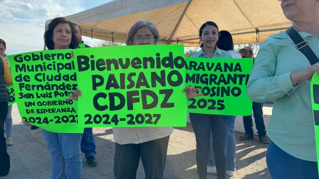 Arriba a CDFDZ la Caravana de Paisanos desde Laredo, Texas