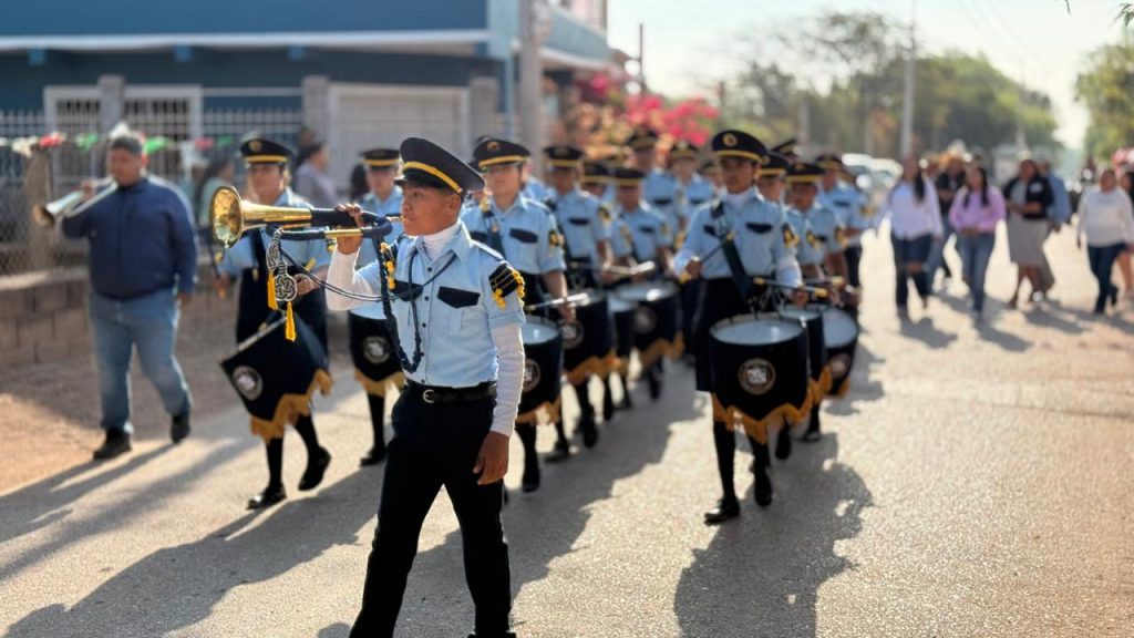 Celebran 49 años de historia en la Primaria Julián Carrillo